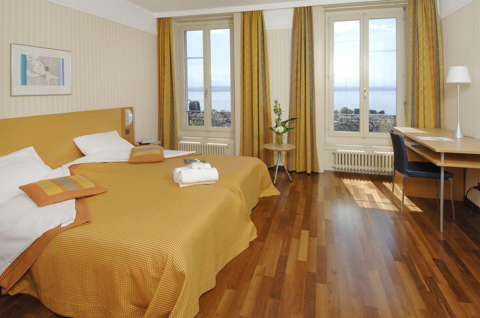 Hotel Alpes & Lac Невшатель Экстерьер фото